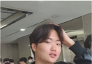 (22)